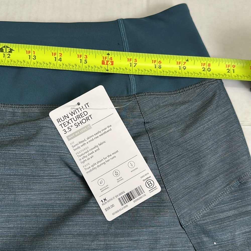 Athleta Run With It Textured 3.5” Running Gym Sho… - image 9